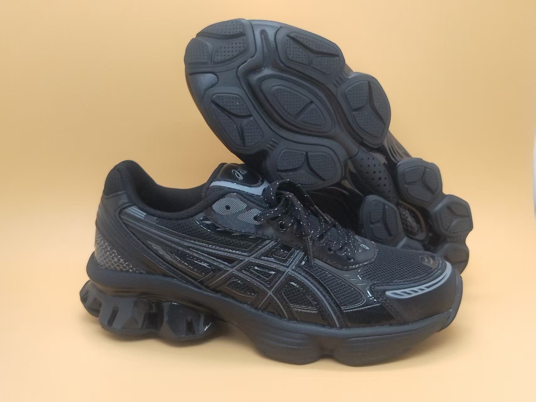 Asics Gel Quantum Kinetic 'Grey Black' 1203A270-023