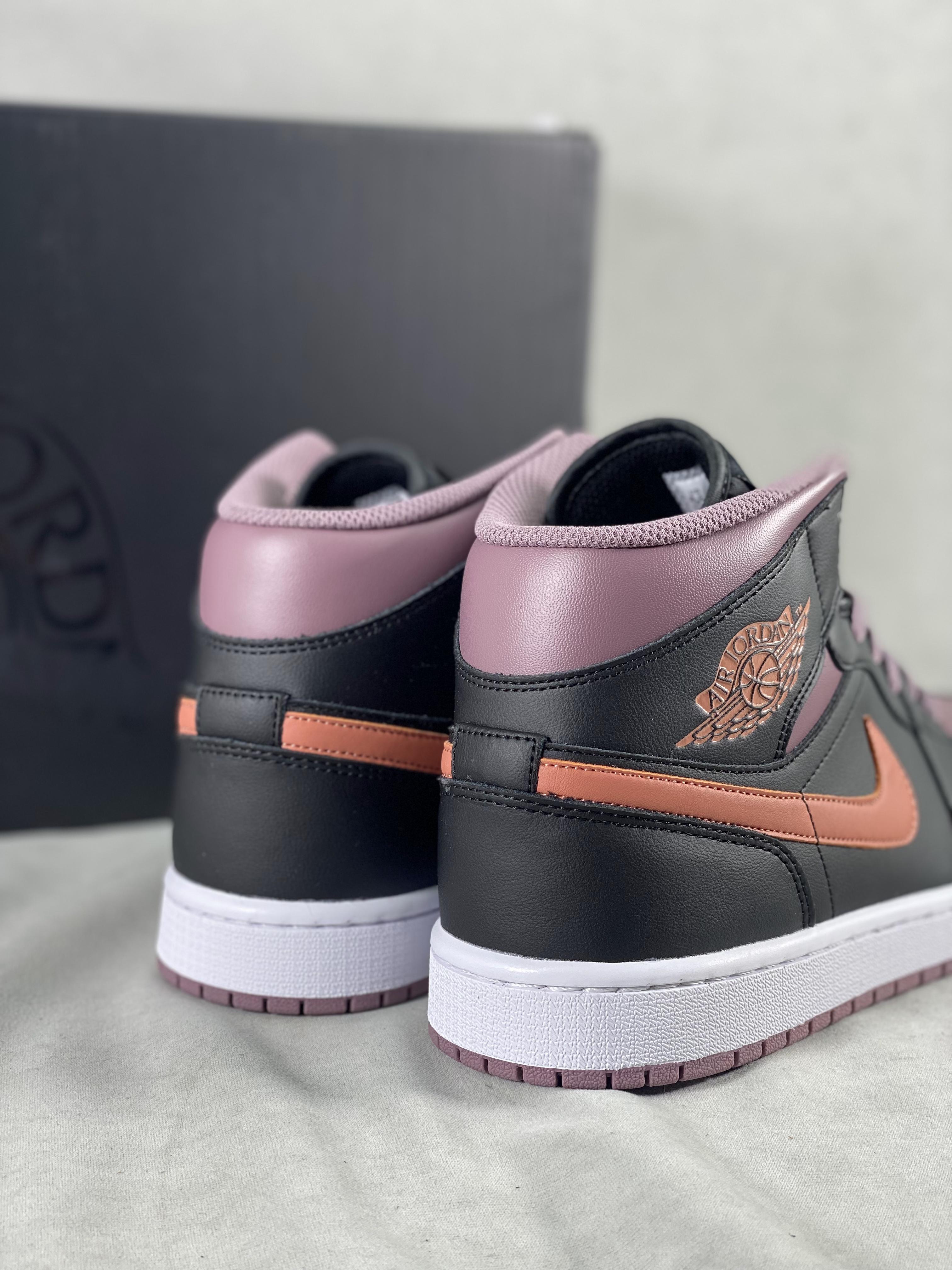 Otomo Katsuhiro x NK SB Dunk Low "Steamboy OST" Otomo Katsuhiro Suede Gray Red Item No.: DD0012 258 Size: 36-45 (with half size) 9