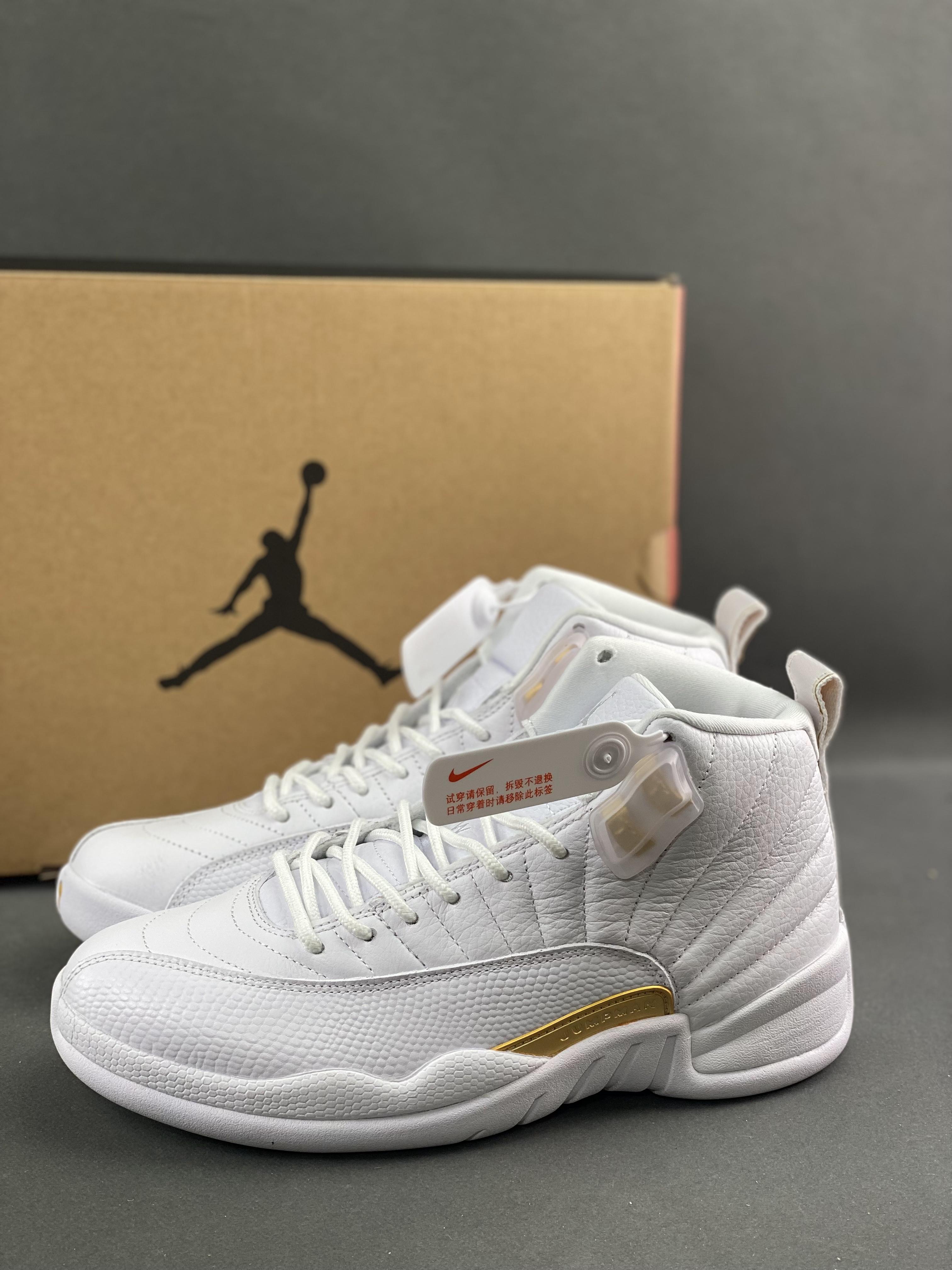 Shock-absorbing, non-slip, wear-resistant, high-top, retro basketball shoes, pure white, correct version Item number: FD9101-007 Size: 40-47.5 (with half size) 9
