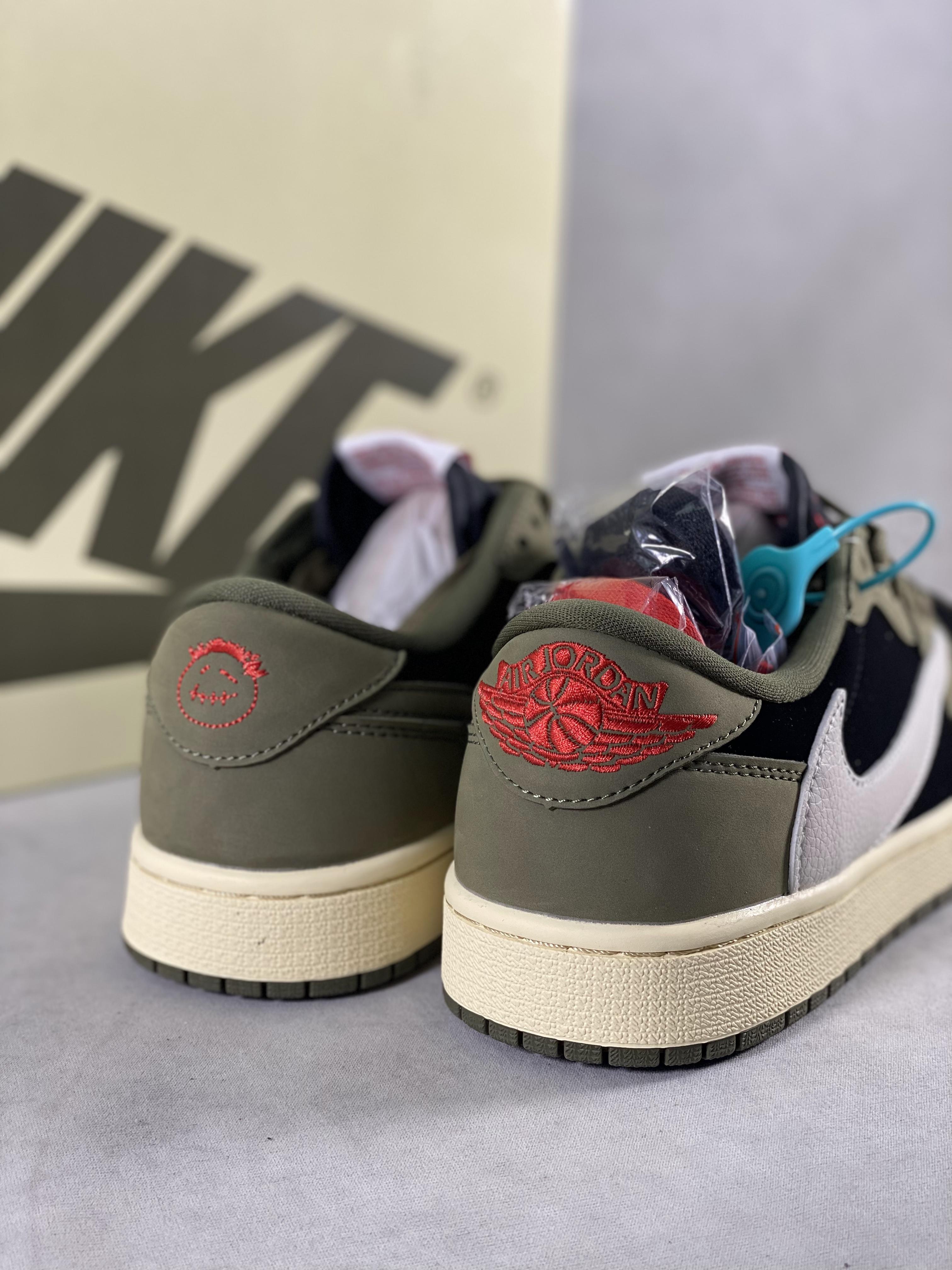 Tracis Scott x Air Jordan 1 Low Golf TS joint barb 7.0 Item number: DM7866-002 Size: 36-46 (with half size) 9