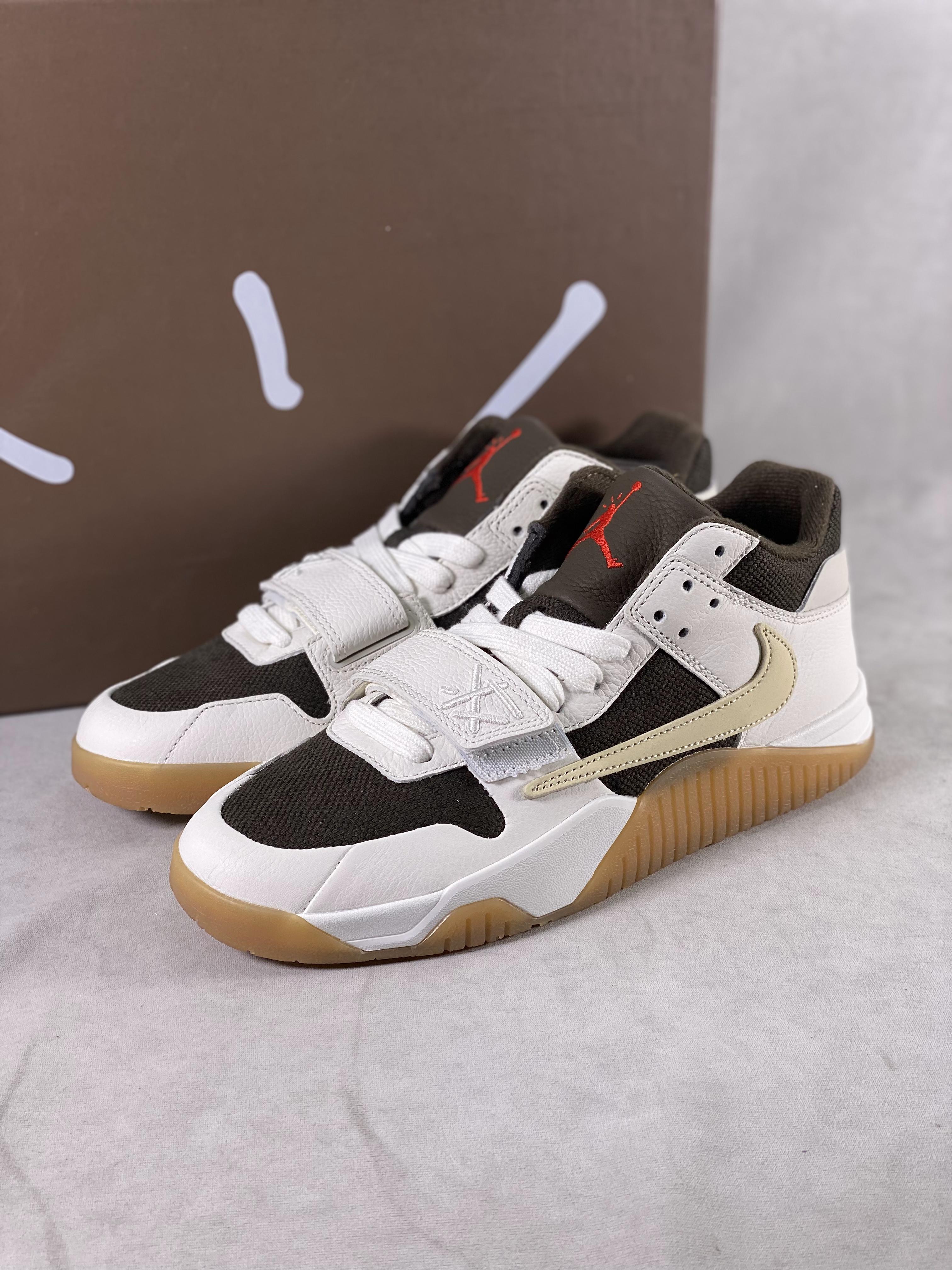 Travis Scott x Air Jordan Executive The Check joint retro culture basketball shoes: FZ8117-100 Size: 40-47 (with half size) Y3 version from the same factory New 9